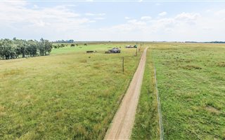2 ha Land available in Deneysville