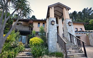 4 Bedroom House in Kanonberg