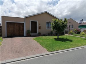 3 Bed House in Hagley