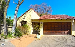 3 Bedroom Townhouse in Ferndale