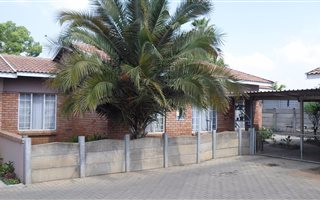3 Bedroom Townhouse in Oos-Einde