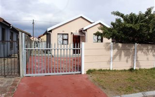 2 Bedroom House in Highbury