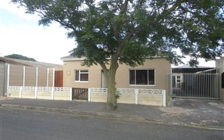 4 Bedroom House in Goodwood