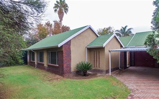 3 Bedroom House in Birchleigh North