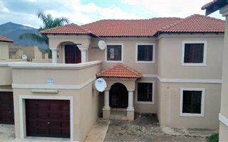 3 Bedroom Townhouse in Burgersfort