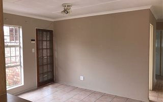 3 Bedroom Townhouse in Universitas
