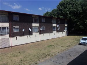 2 Bed Flat in Langlaagte