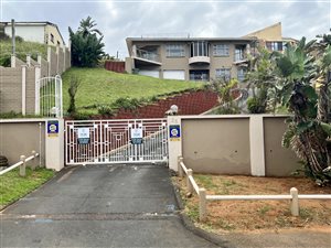 5 Bed House in Treasure Beach