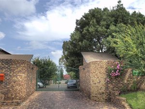 2 Bed Apartment in Kew