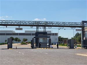 1.2 ha Land available in Clayville