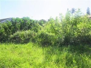 1112 m² Land available in La Mercy