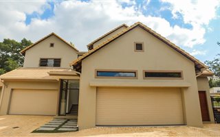 5 Bedroom House in Waterkloof Ridge