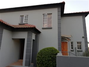 4 Bed House in Thatchfield