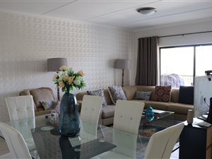 3 Bed Apartment in Petervale