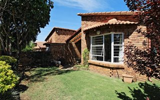 2 Bedroom Townhouse in Bromhof
