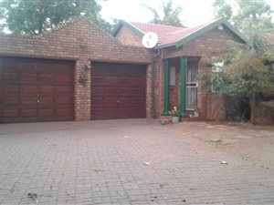 3 Bed House in Doornpoort and surrounds