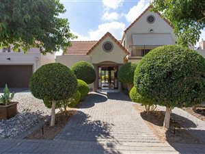 3 Bed House in Boschenmeer Golf Estate