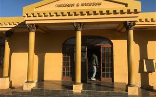 300 m² Office Space in Springs Central
