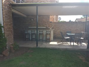 3 Bed Townhouse in Dagbreek