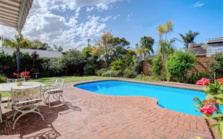 4 Bedroom House in Loerie Park
