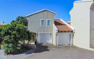 3 Bedroom House in St Francis Bay