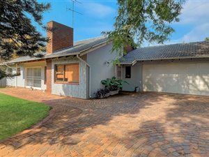 4 Bed House in Bordeaux