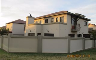 4 Bedroom House in Pinehaven