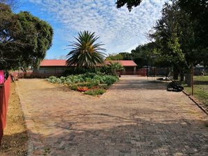 2 m² Farm in Boltonwold