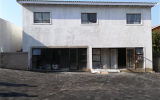 88 m² Commercial space in Windermere