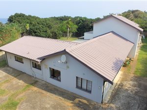 7 Bed House in Umzumbe