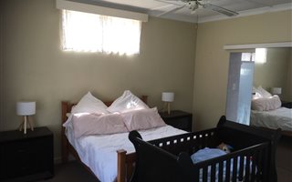 3 Bedroom House in Kensington