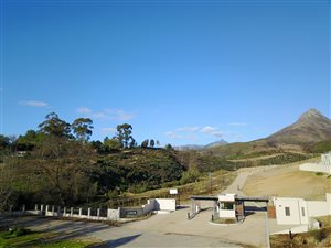 383 m² Land available in La Roche
