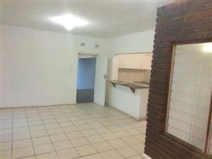 2 Bed Flat in Verulam Central