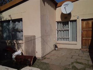 3 Bed Apartment in Bloubosrand