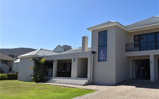 3 Bedroom House in Hemel en Aarde