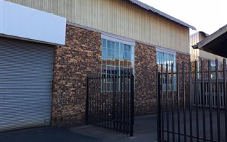 940 m² Industrial space in Springs Central