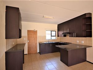 2 Bed Apartment in Randpark Ridge
