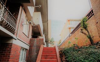 Bachelor apartment in Arcadia