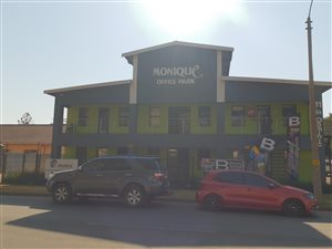80 m² Commercial space in Hurlyvale