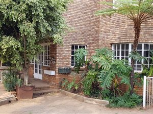 4 Bed House in Lyttelton Manor