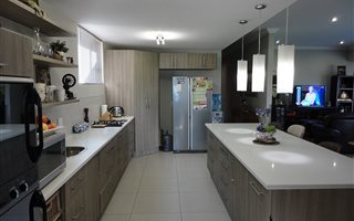 3 Bedroom Simplex in Retire at Midstream