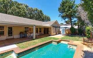 3 Bedroom House in Rondebosch