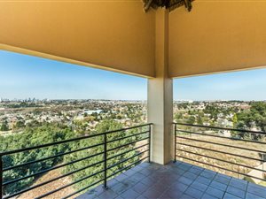 2 Bed Townhouse in Northcliff
