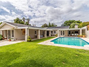 5 Bed House in Constantia