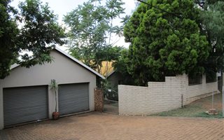 3 Bedroom House in Zwartkop