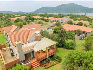 3 Bed House in Buffelspoort