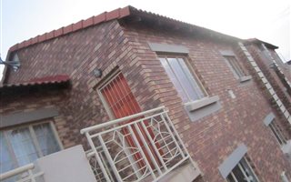 2 Bedroom Simplex in Eco Park