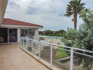 7 Bed House in Upper Robberg