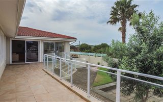 7 Bedroom House in Robberg