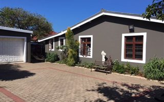 4 Bedroom House in Park Rynie